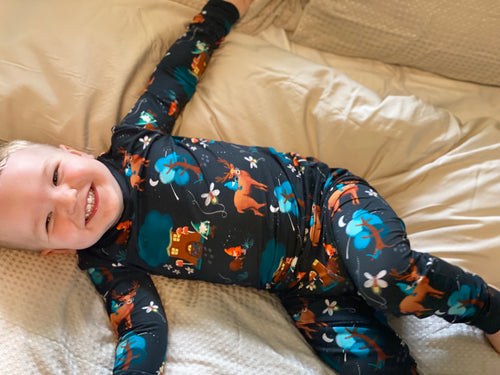 Classic 2 piece pyjama set- Gnome village