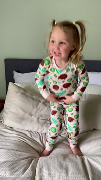 Classic 2 piece pyjama set -Kiwi Wonderland